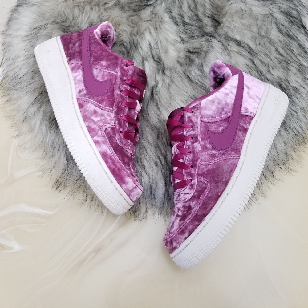 Nike Air Force 1 LV8 Special Edition - Picture 3 of 8